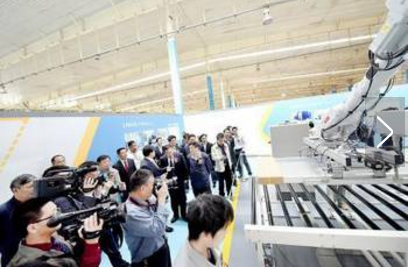 力諾瑞特新能源智能互聯(lián)工廠建成 15臺機器人助力智慧生產(chǎn)