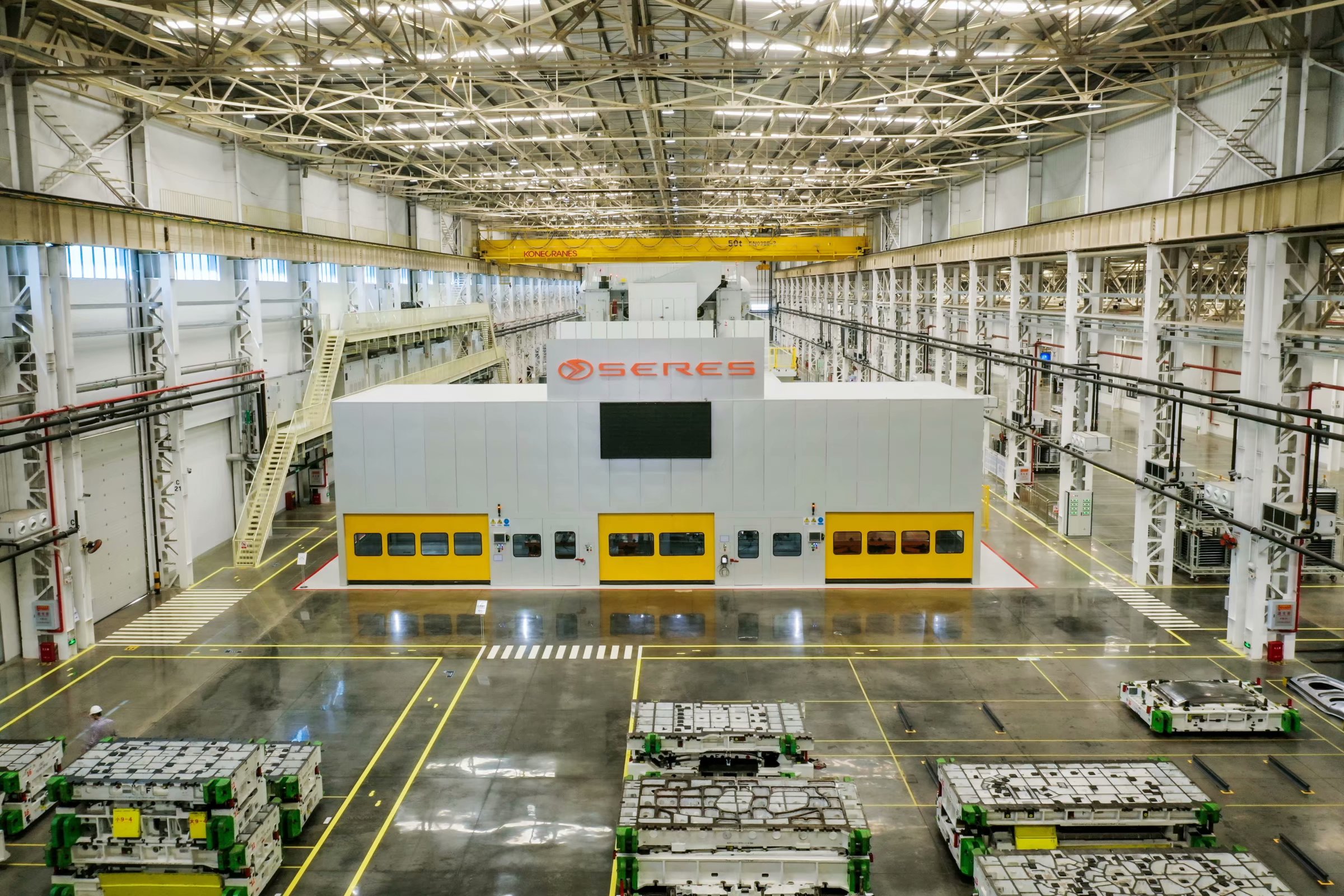 1000余臺智能機器人 賽力斯金康兩江工廠內(nèi)部自動化曝光