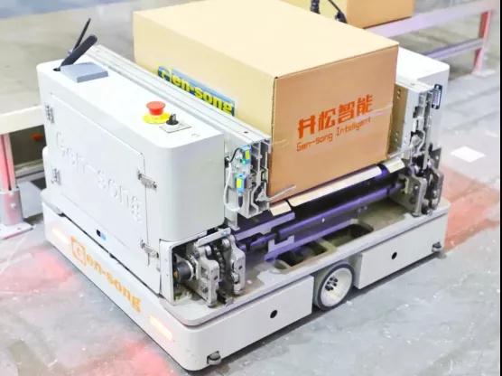 【雙年度創(chuàng)新產(chǎn)品獎】井松智能——攀爬AGV機(jī)器人